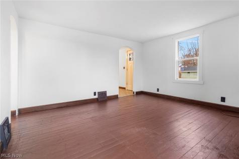 442 Fenton Avenue NE Canton OH 44704