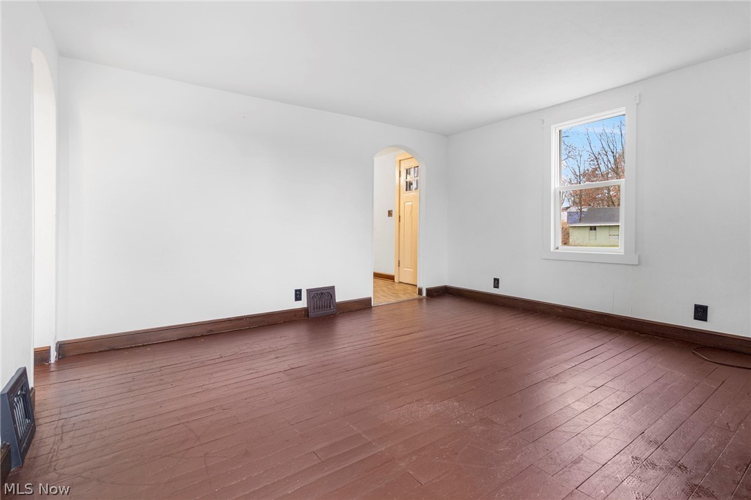 442 Fenton Avenue NE Canton OH 44704