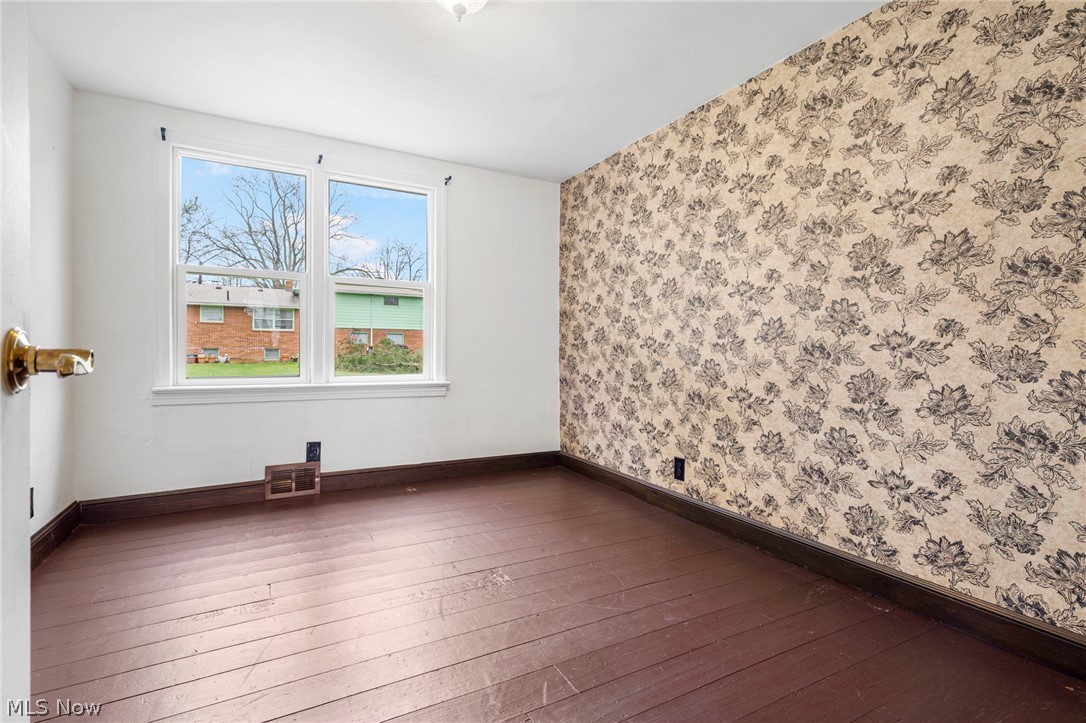 442 Fenton Avenue NE Canton OH 44704