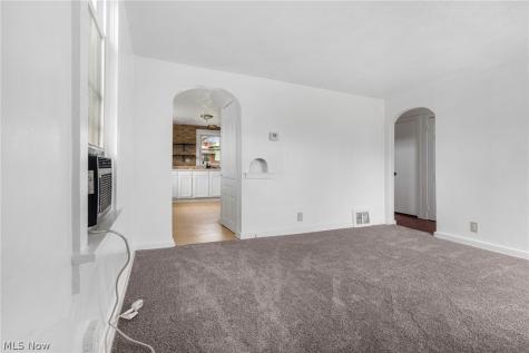 442 Fenton Avenue NE Canton OH 44704
