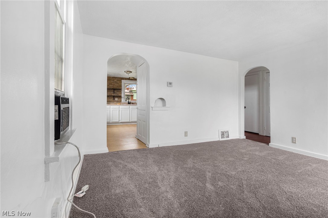 442 Fenton Avenue NE Canton OH 44704