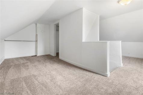 442 Fenton Avenue NE Canton OH 44704