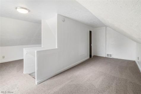442 Fenton Avenue NE Canton OH 44704