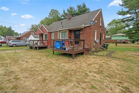 442 Fenton Avenue NE Canton OH 44704