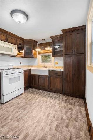 442 Fenton Avenue NE Canton OH 44704