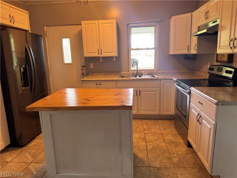 1530 Collier Road Akron OH 44320
