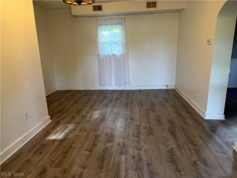 1530 Collier Road Akron OH 44320