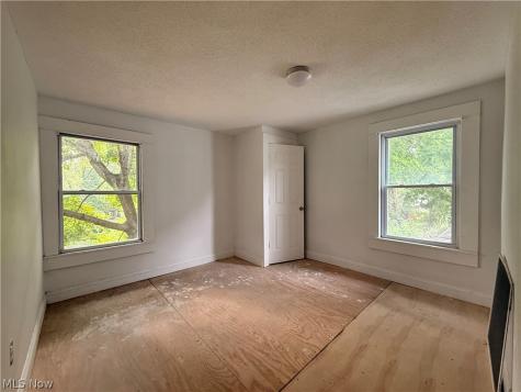 2278 E 70th Street Cleveland OH 44103