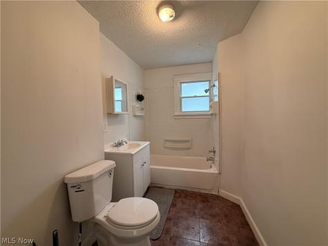 2278 E 70th Street Cleveland OH 44103
