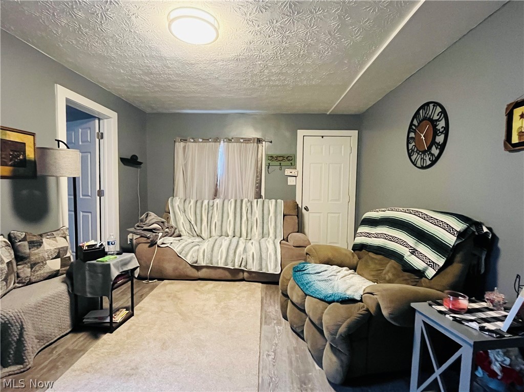 161 West Street Geneva OH 44041
