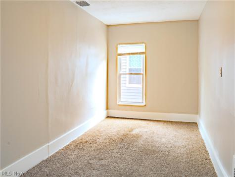 2102 W 96th Street Cleveland OH 44102
