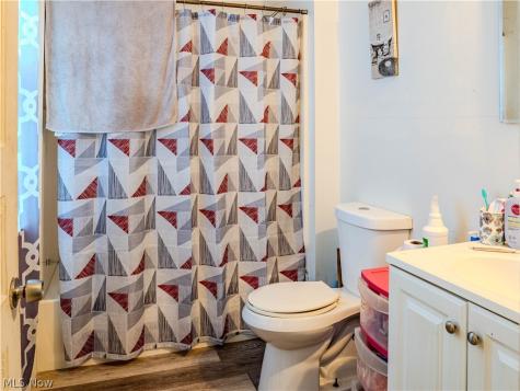2102 W 96th Street Cleveland OH 44102