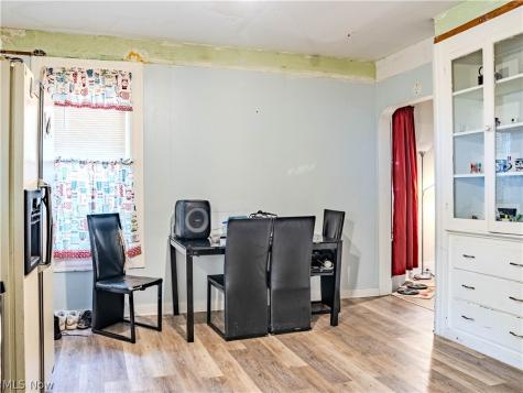 2102 W 96th Street Cleveland OH 44102