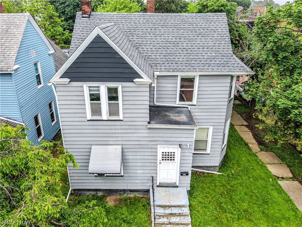 2102 W 96th Street Cleveland OH 44102