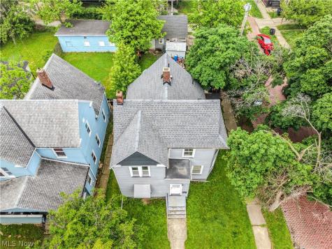 2102 W 96th Street Cleveland OH 44102
