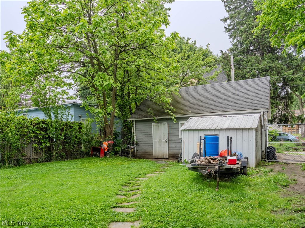 2102 W 96th Street Cleveland OH 44102