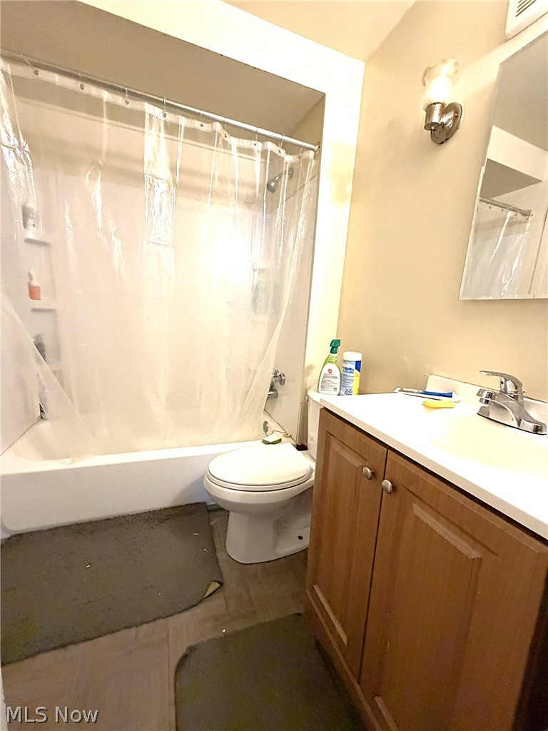 8108 Grand Division Avenue Garfield Heights OH 44125