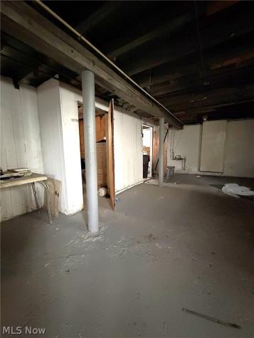 8108 Grand Division Avenue Garfield Heights OH 44125