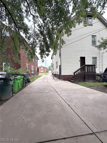 8108 Grand Division Avenue Garfield Heights OH 44125