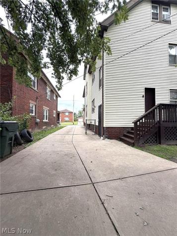 8108 Grand Division Avenue Garfield Heights OH 44125