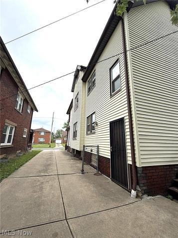 8108 Grand Division Avenue Garfield Heights OH 44125