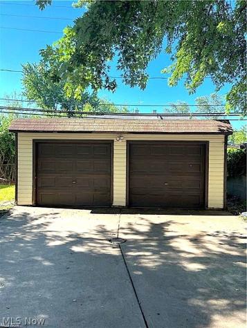 8108 Grand Division Avenue Garfield Heights OH 44125