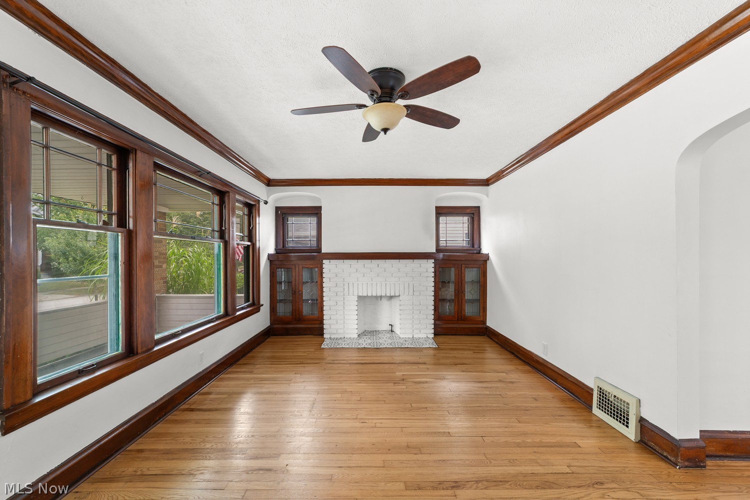 2148 Lewis Drive Lakewood OH 44107