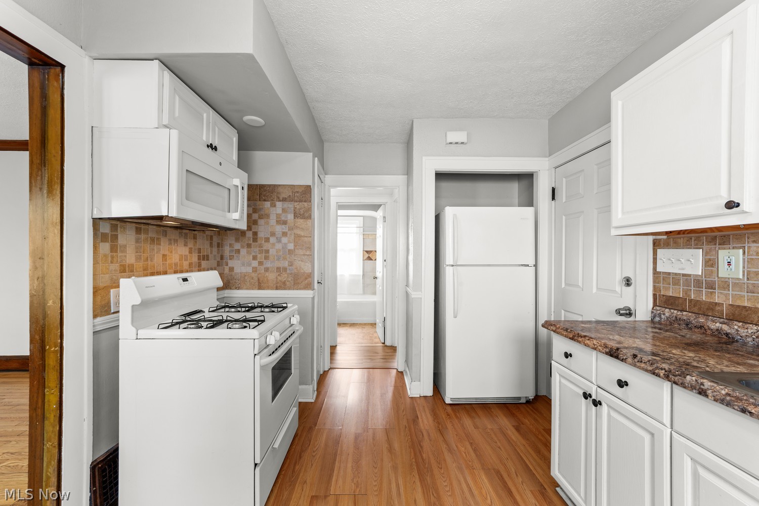2148 Lewis Drive Lakewood OH 44107
