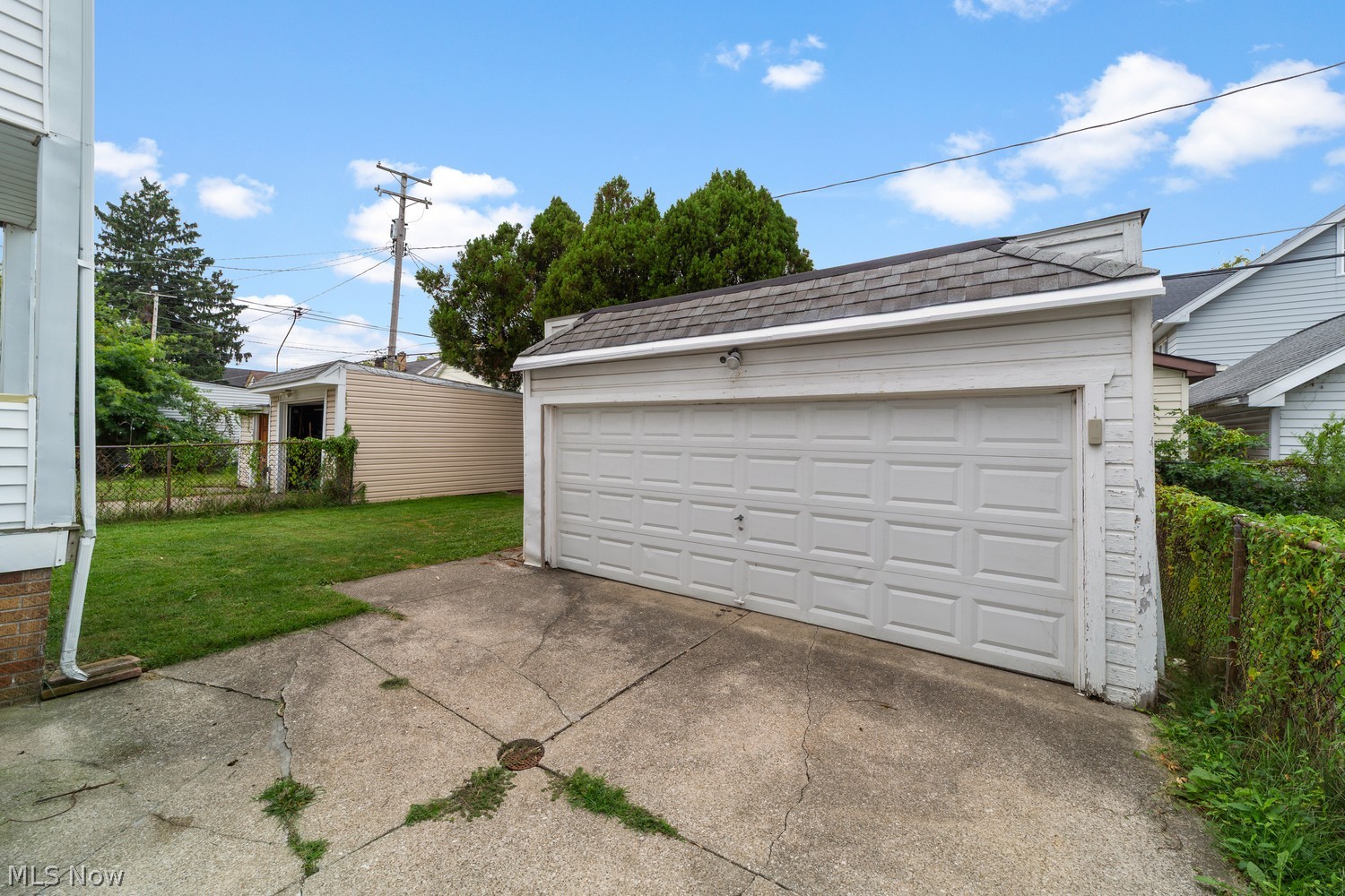 2148 Lewis Drive Lakewood OH 44107