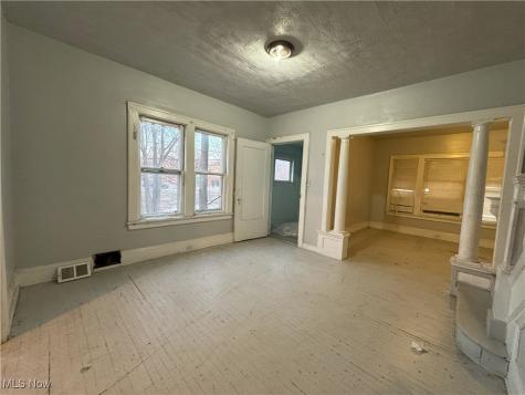 13809 Earlwood Road Cleveland OH 44110