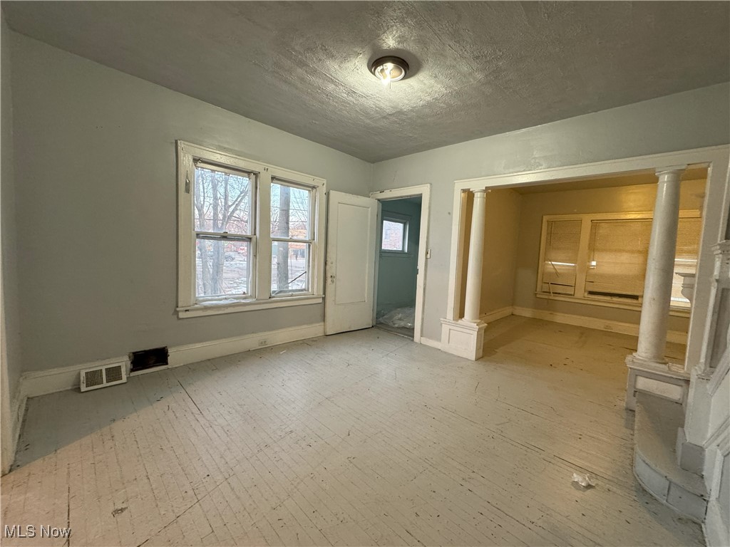 13809 Earlwood Road Cleveland OH 44110