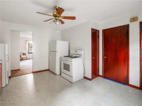 13532 Elbur Lane Lakewood OH 44107