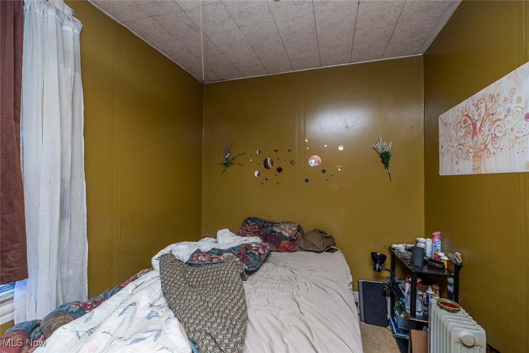 7538 Star Avenue Cleveland OH 44103