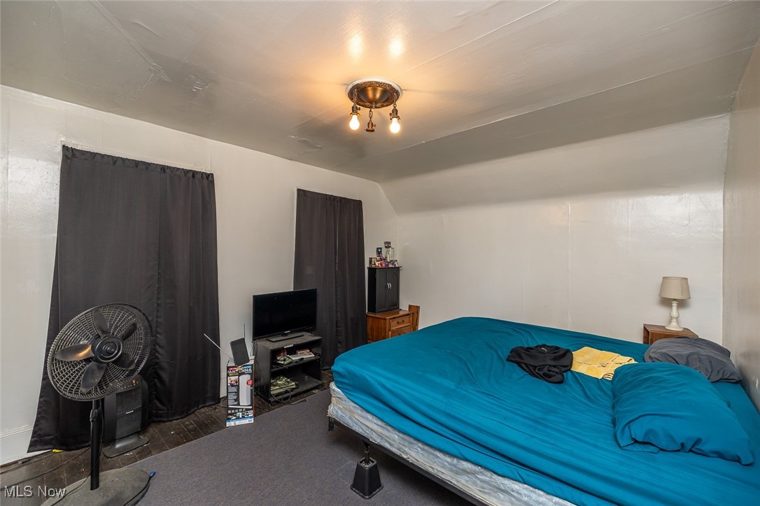 7538 Star Avenue Cleveland OH 44103