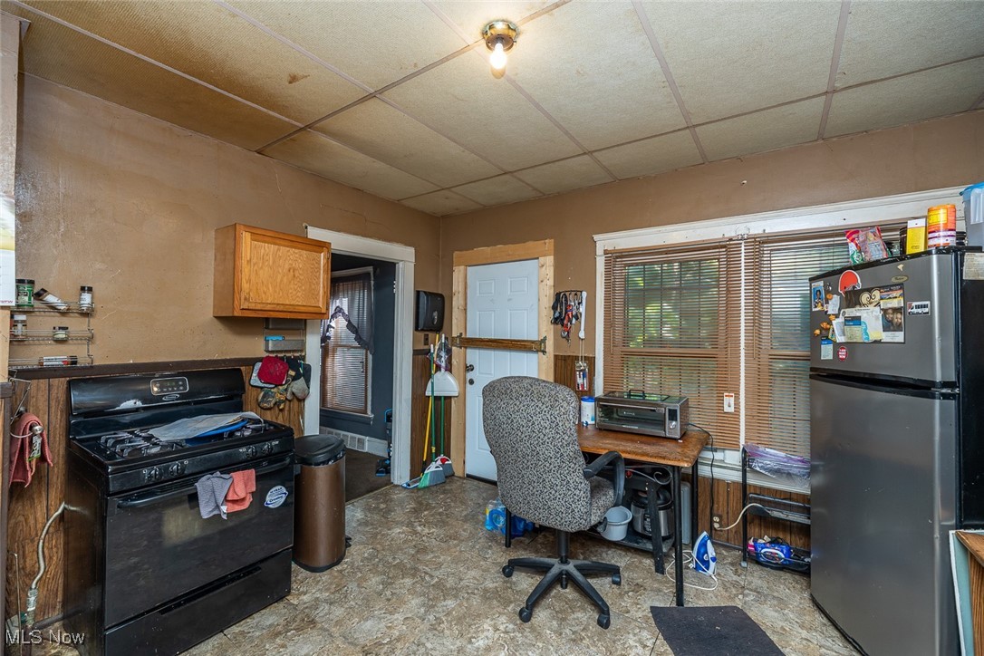 7538 Star Avenue Cleveland OH 44103