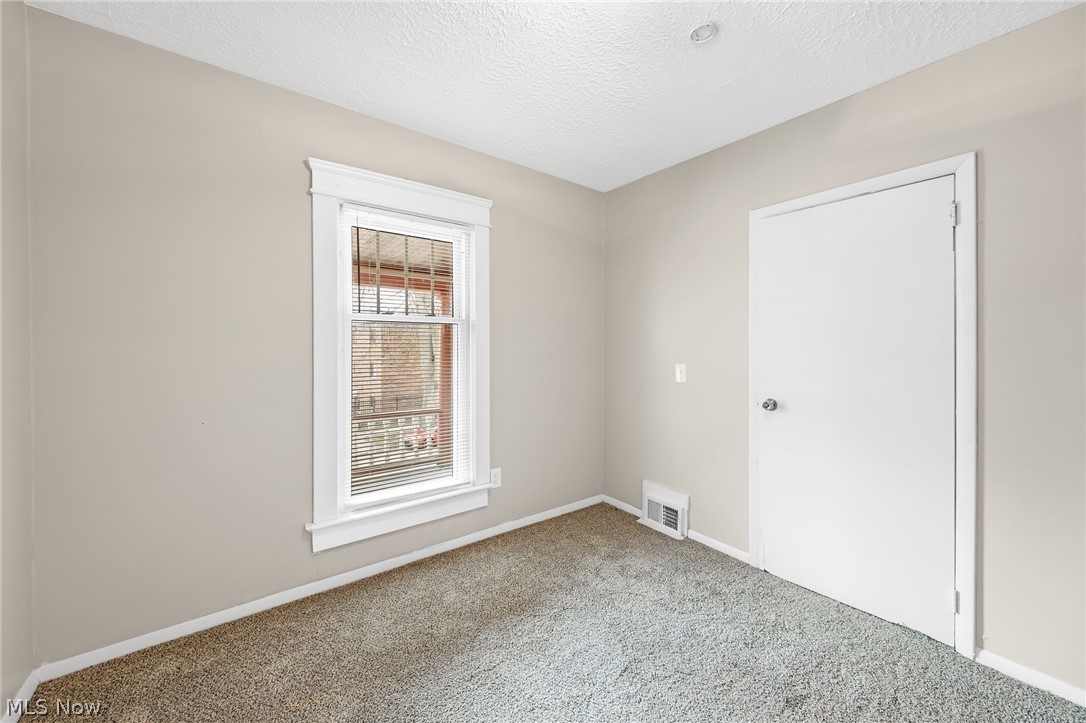 1362 W 83rd Street Cleveland OH 44102