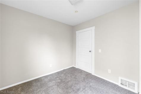 1362 W 83rd Street Cleveland OH 44102