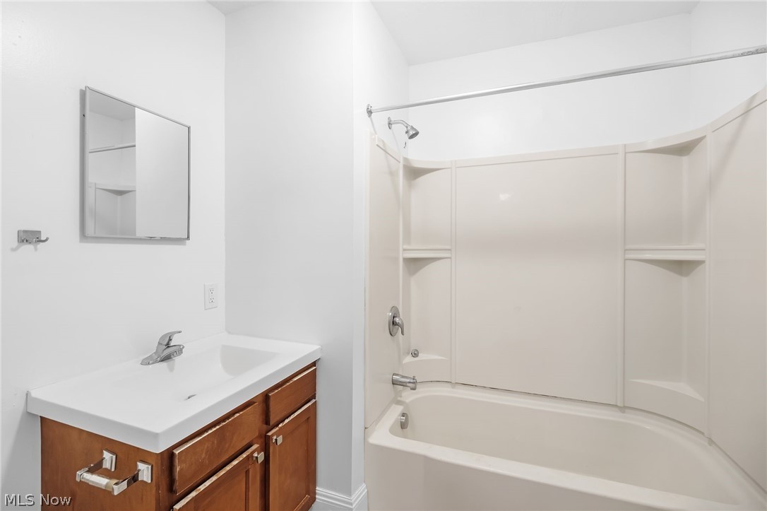 1362 W 83rd Street Cleveland OH 44102