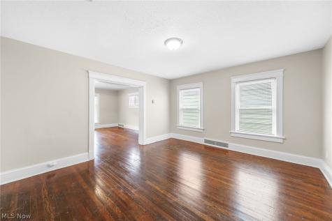 1362 W 83rd Street Cleveland OH 44102