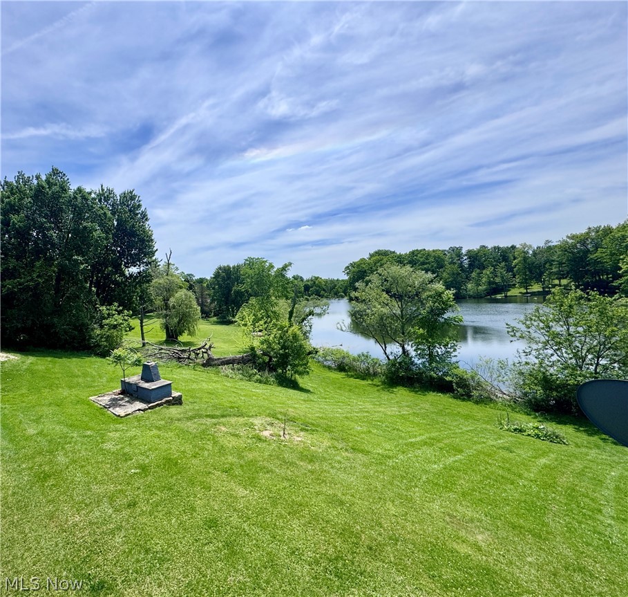 887-889 Colony Drive Aurora OH 44202