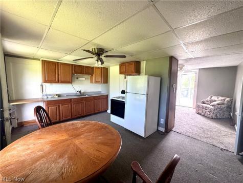 887-889 Colony Drive Aurora OH 44202