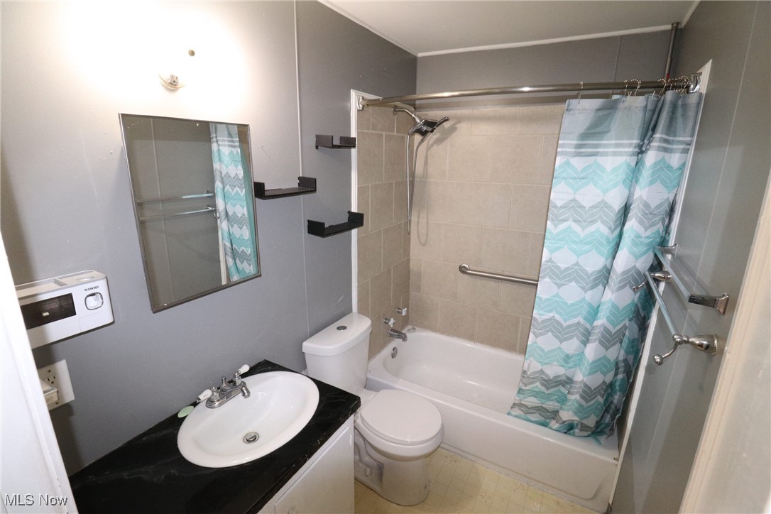 22, 23 Gish Road Rittman OH 44270
