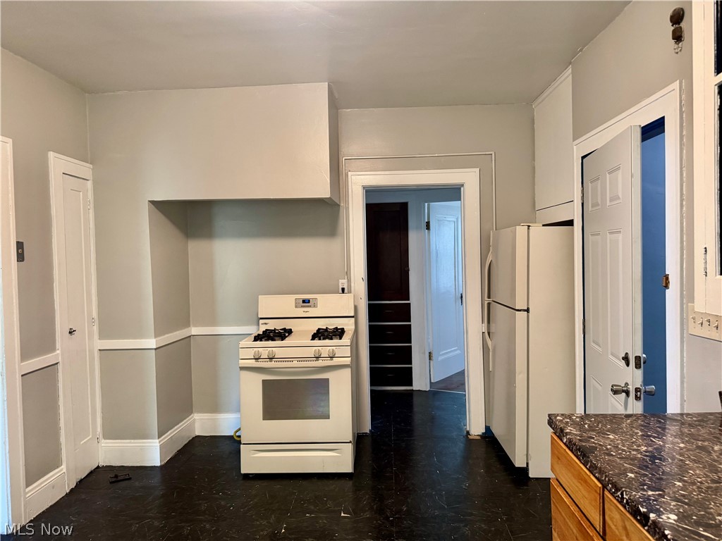 15709 Halliday Avenue Cleveland OH 44110