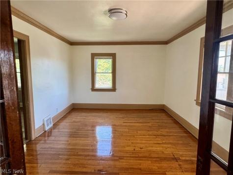 15709 Halliday Avenue Cleveland OH 44110