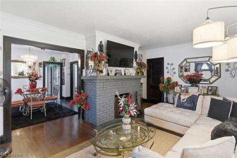 3333 Desota Avenue Cleveland Heights OH 44118