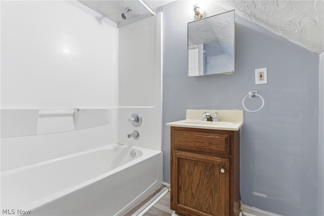 3333 Desota Avenue Cleveland Heights OH 44118