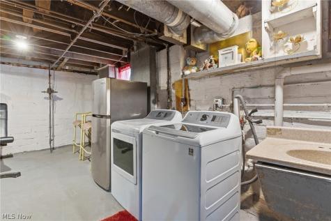 3333 Desota Avenue Cleveland Heights OH 44118