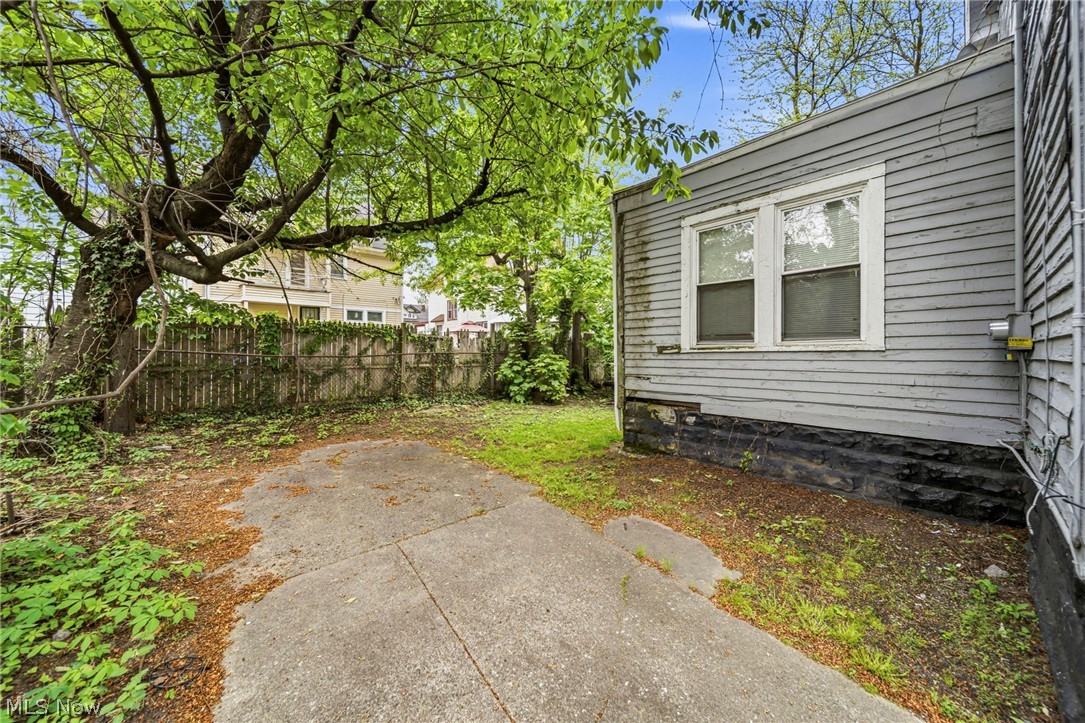 10022 Adams Avenue Cleveland OH 44108