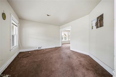 10022 Adams Avenue Cleveland OH 44108