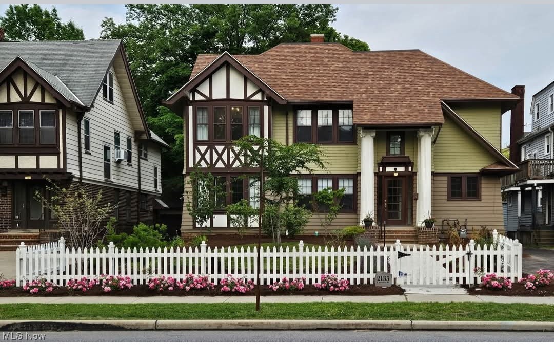 2135 Coventry Road Cleveland Heights OH 44118